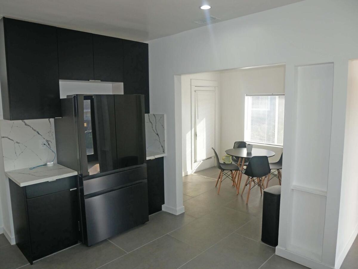 Spacious 4br With Gym Near Downtown La, Usc And Crypto Arena * Los Angeles