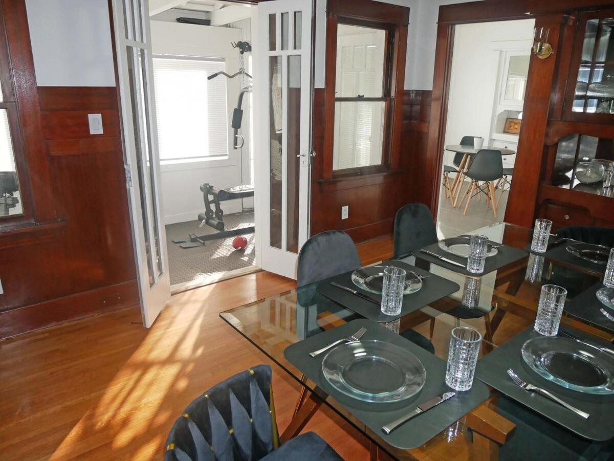 Spacious 4br With Gym Near Downtown La, Usc And Crypto Arena Accommodatie bij particulieren *