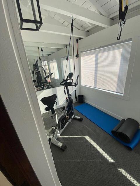 Spacious 4br With Gym Near Downtown La, Usc And Crypto Arena *